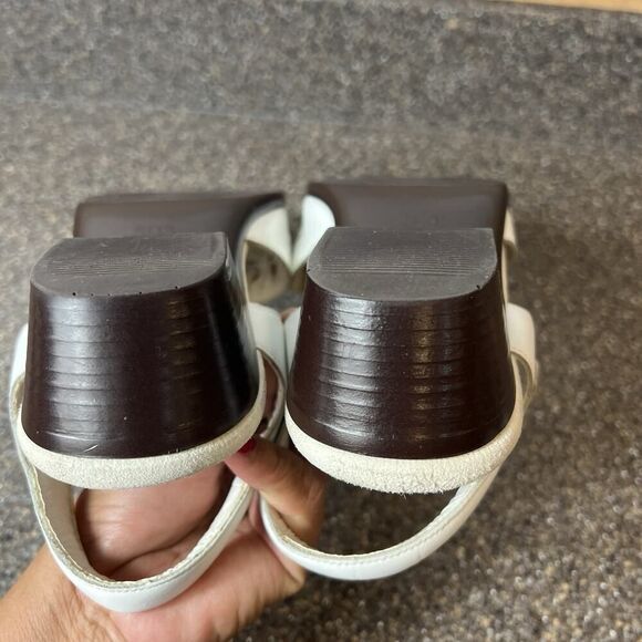 SAS Tripad Comfort Womens 10M White Leather Sandals Low Heel Open Toe Sling Back - Picture 8 of 11